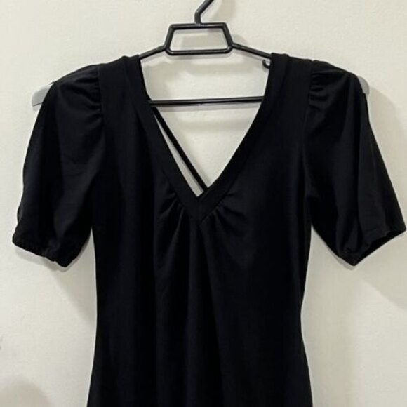 American Rag Womens Black Short Sleeve Cold Shoulder Top V Neck Size Medium USA - Picture 3 of 12